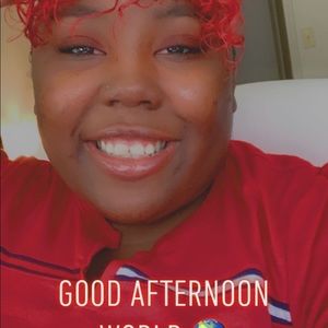 Meet your Posher, Deeanna